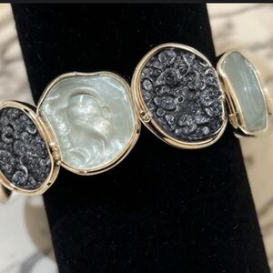 Blue and silver fashion jewelry bracelet